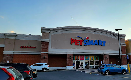 PetSmart, 4731 Commercial Dr, New Hartford, NY 13413, USA, 