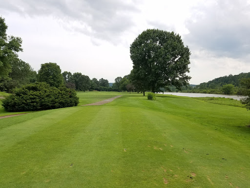 Golf Course «Wilkshire Golf Course», reviews and photos, 10566 Wilkshire Blvd NE, Bolivar, OH 44612, USA