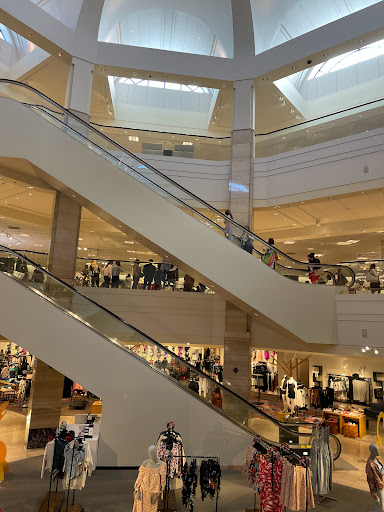 Department Store «Nordstrom», reviews and photos, 501 Garden State Plaza Blvd, Paramus, NJ 07652, USA