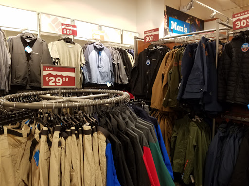Sportswear Store «Columbia Sportswear Outlet Store at Tanger Outlets», reviews and photos, 4000 Arrowhead Blvd #710, Mebane, NC 27302, USA