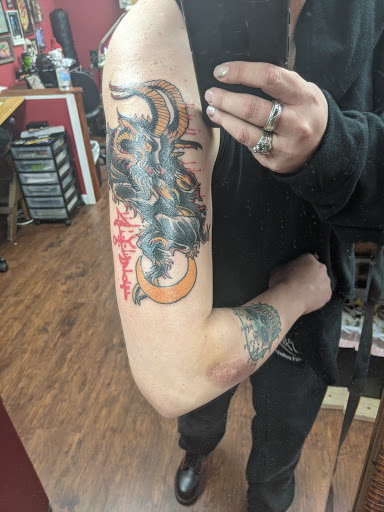 Body Piercing Shop «One Shot Studio», reviews and photos, 2988 Solomons Island Rd, Edgewater, MD 21037, USA