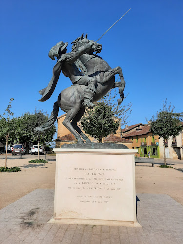 Statue D'Artagnan à Lupiac