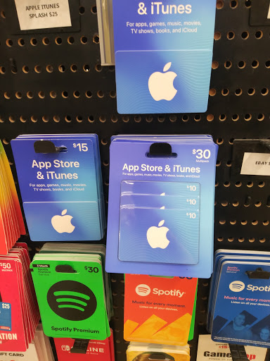 Grocery Store «Safeway», reviews and photos, 2401 N Charles St, Baltimore, MD 21218, USA