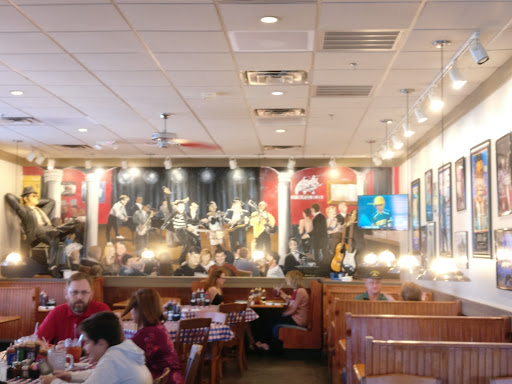 Barbecue Restaurant «Red Hot & Blue - North Richland Hills, TX», reviews and photos, 9143 Grapevine Hwy #620, North Richland Hills, TX 76180, USA