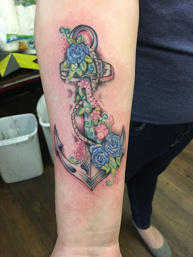 Tattoo Shop «231 Tattoos & Piercing Panama City Florida», reviews and photos, 2411 US-231, Panama City, FL 32405, USA