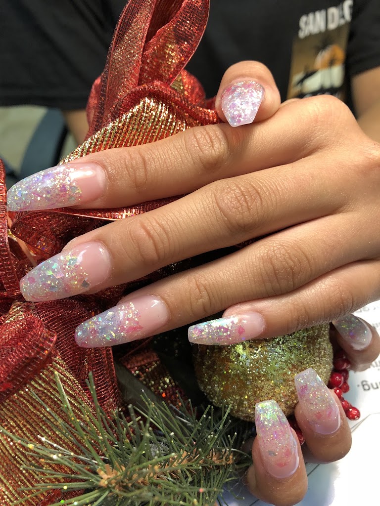 U A Nails 94610