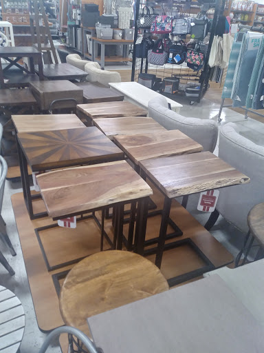 Department Store «T.J. Maxx», reviews and photos, 37055 Groesbeck Hwy, Charter Twp of Clinton, MI 48036, USA