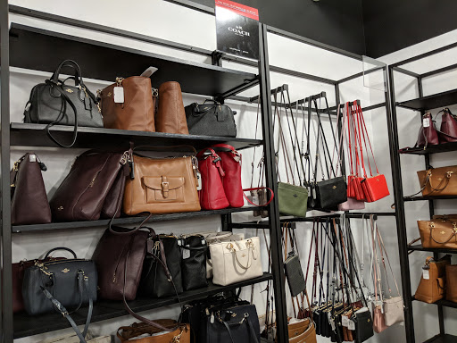 Department Store «Saks OFF 5TH», reviews and photos, 1675 Rockville Pike, Rockville, MD 20852, USA