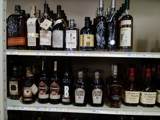 Liquor Store «Austin Liquors», reviews and photos, 20 Boston Turnpike, Shrewsbury, MA 01545, USA