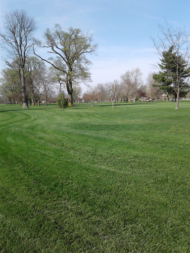 Golf Course «Tipton Municipal Golf Course», reviews and photos, 2211 Golf Course Rd, Tipton, IN 46072, USA