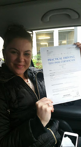 Comments and reviews of Golders Green Driving School Automatic / Female instructors