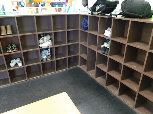 Amusement Center «Catch Air Grand Rapids», reviews and photos, 2978 28th St SE, Grand Rapids, MI 49512, USA