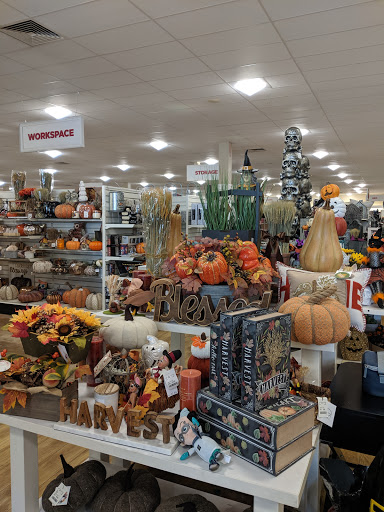 Department Store «Marshalls & HomeGoods», reviews and photos, 1125 Woodruff Rd #800, Greenville, SC 29607, USA