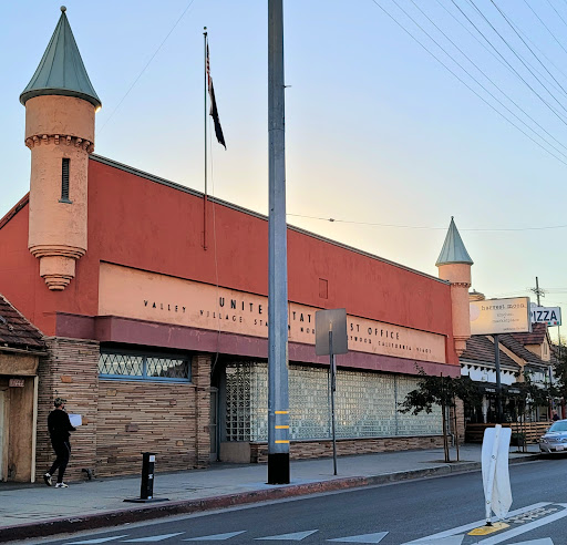 12450 W Magnolia Blvd, North Hollywood, CA 91607, USA