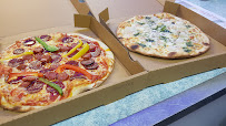 Pepperoni du Pizzas à emporter Envie de pizz' Plaudren, Locmaria Grand-champ, Locqueltas - n°2
