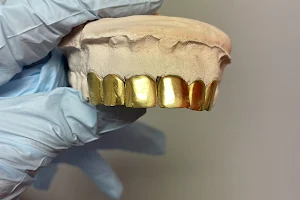 Gold Teeth of Baton Rouge image