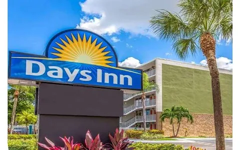Days Inn by Wyndham Fort Lauderdale Airport Cruise Port image