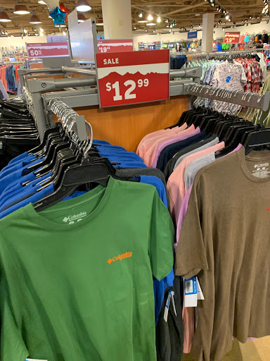 Clothing Store «Columbia Sportswear Outlet Store at Allen Premium Outlets», reviews and photos, 820 Stacy Rd #470, Allen, TX 75013, USA