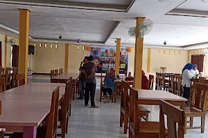 Lesehan Dapur Selaparang Lombok image