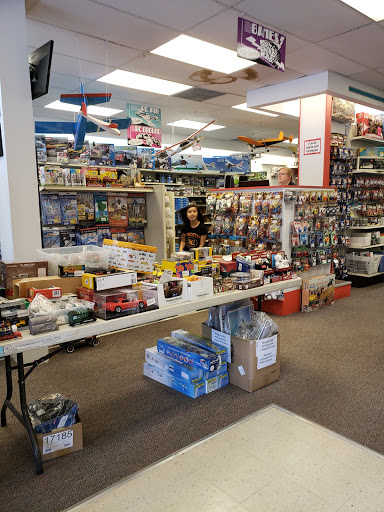 Hobby Store «Chicagoland Toys and Hobbies», reviews and photos, 6017 N Northwest Hwy, Chicago, IL 60631, USA