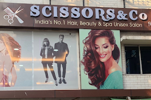 Scissors & Co Salon image