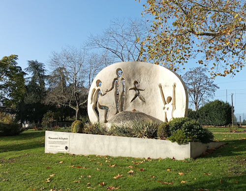 Square des Villes Jumelles (Monument de la Paix) à Saint-Herblain