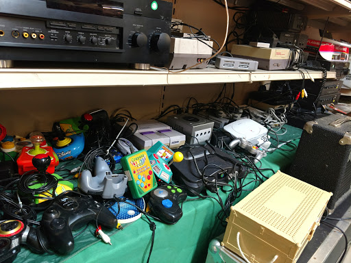 Flea Market «Dixie 400 Flea Market», reviews and photos, 4750 Settingdown Cir, Cumming, GA 30028, USA