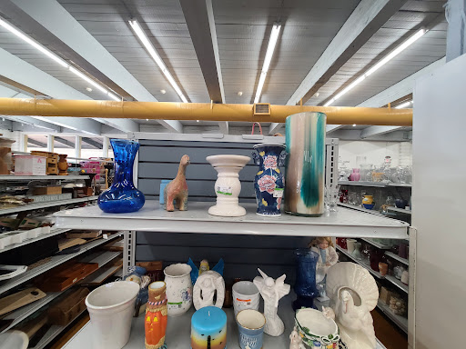 Thrift Store «Goodwill Store», reviews and photos, 23740 El Toro Rd e, Lake Forest, CA 92630, USA