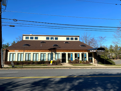 Shipping and Mailing Service «The UPS Store», reviews and photos, 623 Eagle Rock Ave, West Orange, NJ 07052, USA