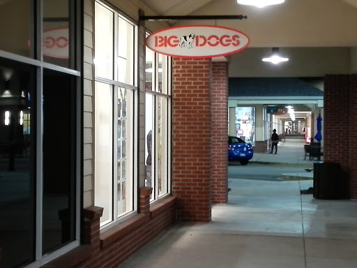 Outlet Mall «Tanger Outlet Myrtle Beach Hwy 501», reviews and photos, 4635 Factory Stores Blvd, Myrtle Beach, SC 29579, USA