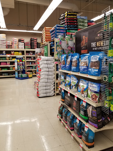 Pet Supply Store «Pet Supplies Plus», reviews and photos, 7315 Mentor Ave, Mentor, OH 44060, USA