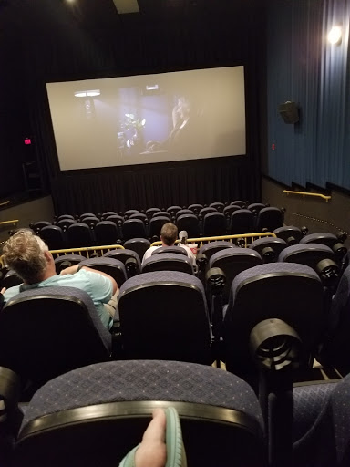 Movie Theater «Regal Cinemas Shelbyville 8», reviews and photos, 250 Breighton Cir, Shelbyville, KY 40065, USA