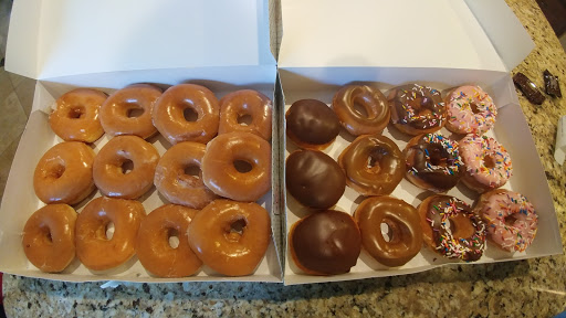 Bakery «Krispy Kreme Doughnuts», reviews and photos, 1495 N Dysart Rd, Avondale, AZ 85323, USA