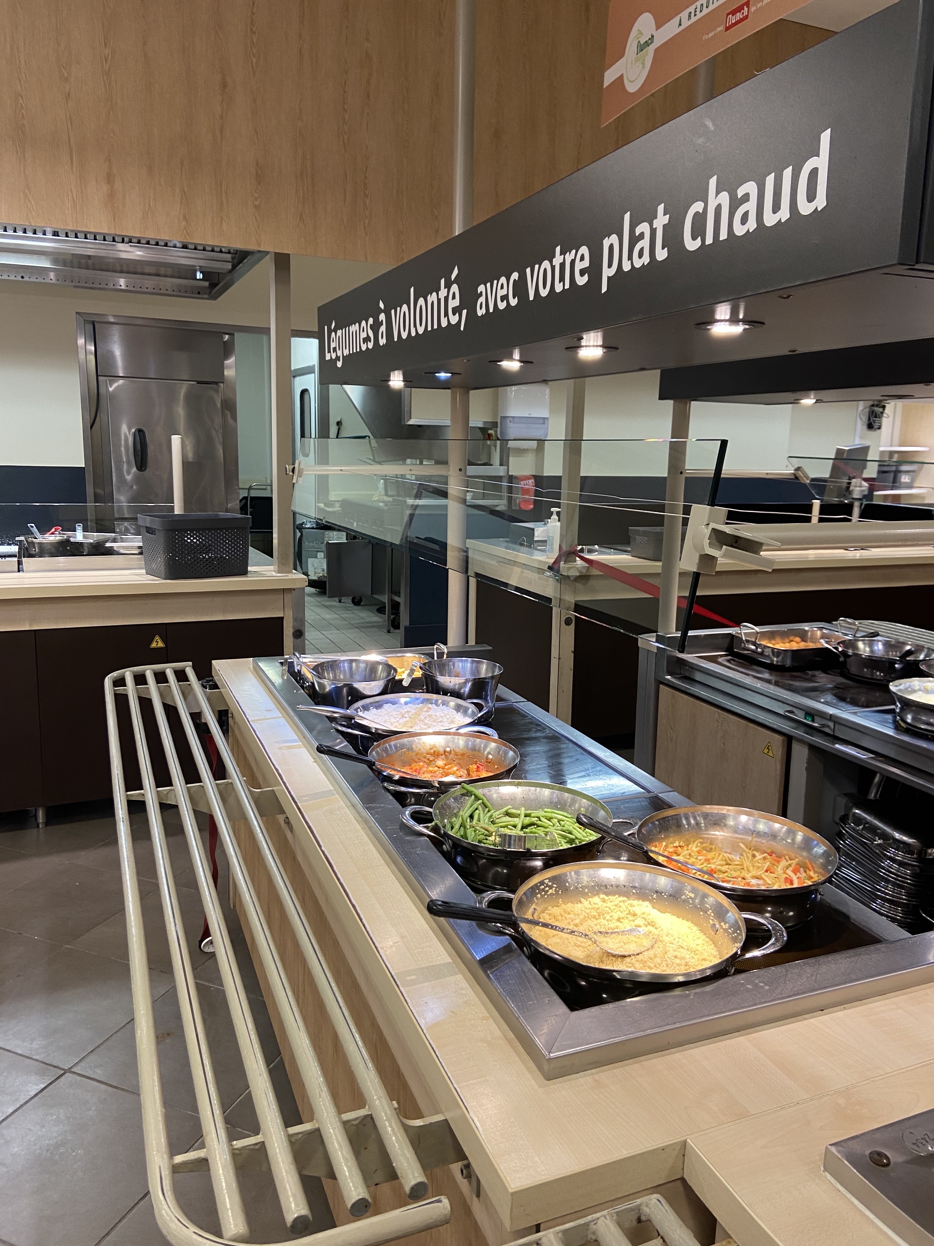 Photo n° 23 de l'avis de Reina. fait le 07/04/2023 à 03:02