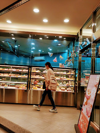 85度C咖啡蛋糕飲料烘焙-台南中華東店