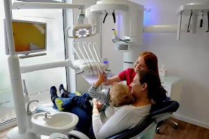 Oliclinic Dental Center image