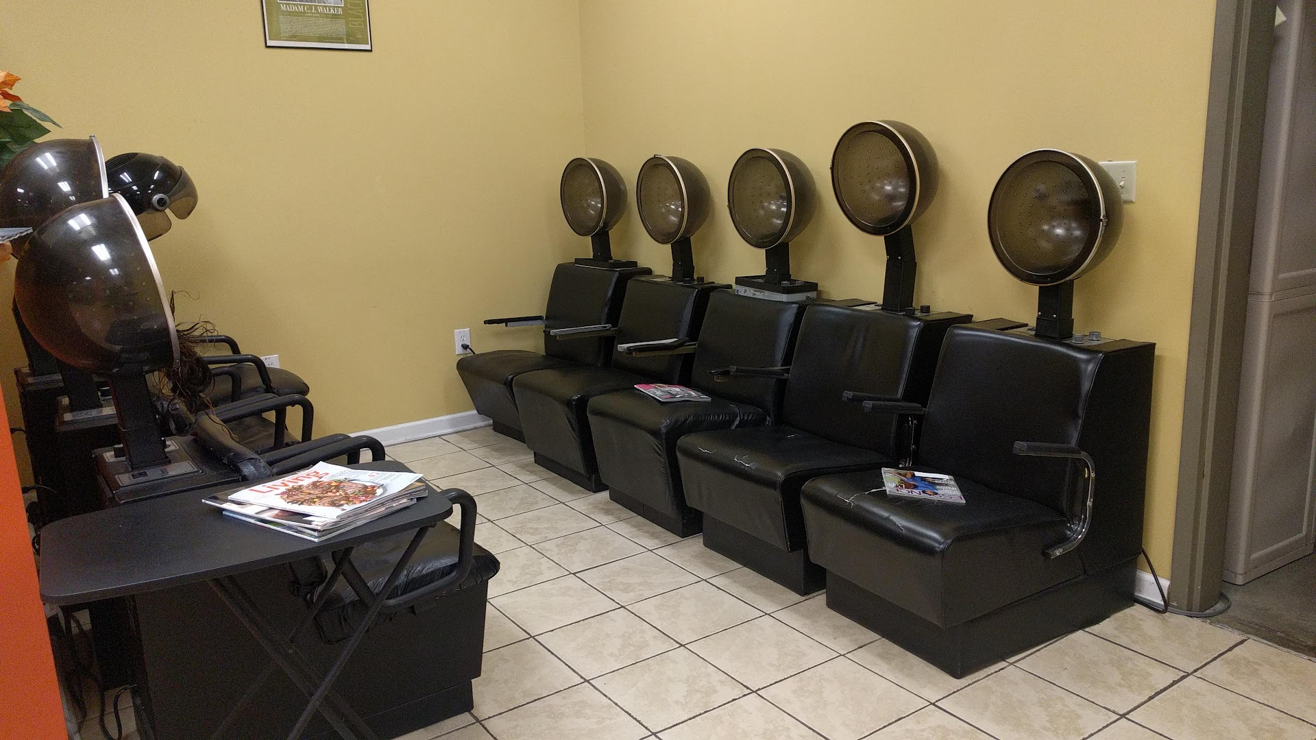 Peaceful Minds Salon