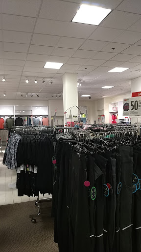 Cosmetics Store «SEPHORA», reviews and photos, 912 Brandon Town Center Dr, Brandon, FL 33511, USA