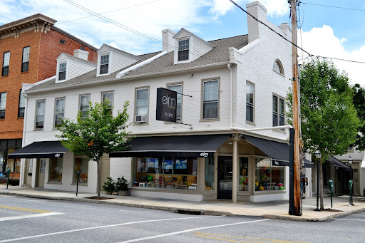 ELM Shoes, 13 Center Square, Greencastle, PA 17225, USA, 