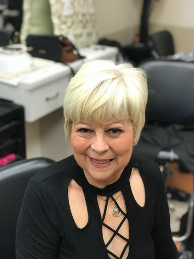 Beauty Salon «Family Hair Salon and Barber Shop», reviews and photos, 880 Towne Center Dr, Poinciana, FL 34759, USA