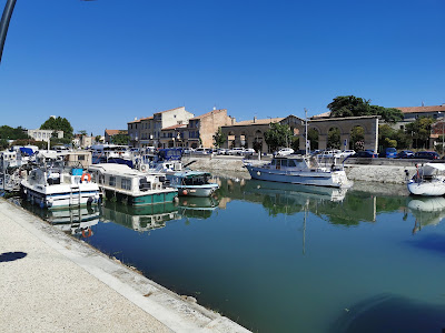 Bateau Oiseau Bleu à Beaucaire