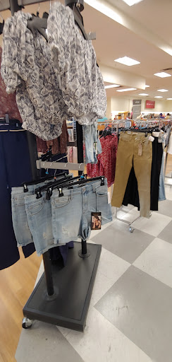 Department Store «T.J. Maxx», reviews and photos, 160 N Gates Dr, Bloomington, IN 47404, USA