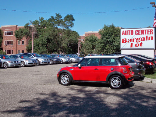 Used Car Dealer «Auto Center Bargain Lot», reviews and photos, 1805 Wayzata Blvd E, Wayzata, MN 55391, USA