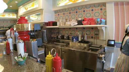 Dessert Shop «Beaches & Cream Soda Shop», reviews and photos, 1800 Epcot Resorts Blvd, Orlando, FL 32830, USA