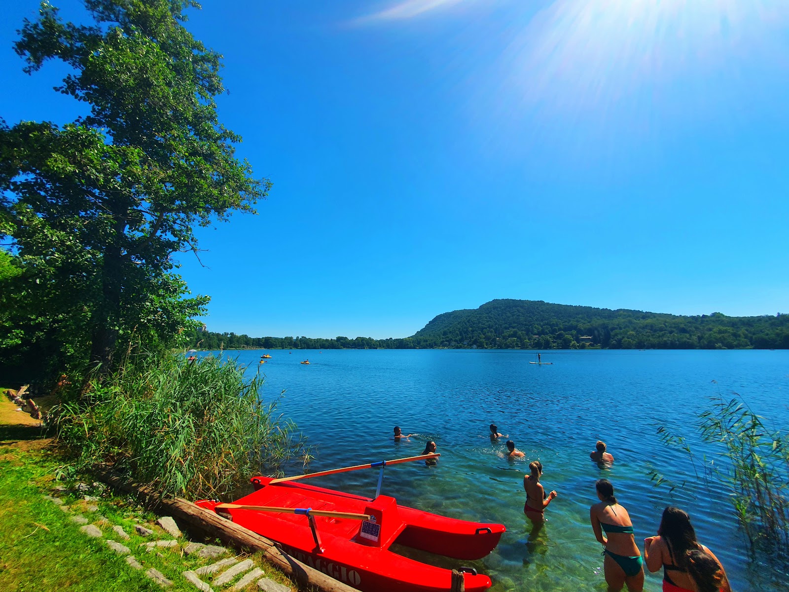 Foto van Lido Monate Beach met hoog niveau van netheid