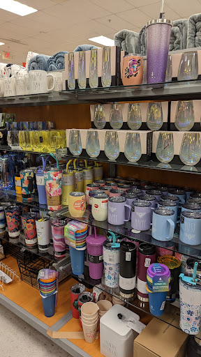 Department Store «T.J. Maxx», reviews and photos, 4190 Vinewood Ln N #132, Plymouth, MN 55442, USA