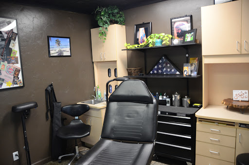 Tattoo Shop «Lucky Rabbit Tattoos», reviews and photos, 611 E McGalliard Rd, Muncie, IN 47303, USA