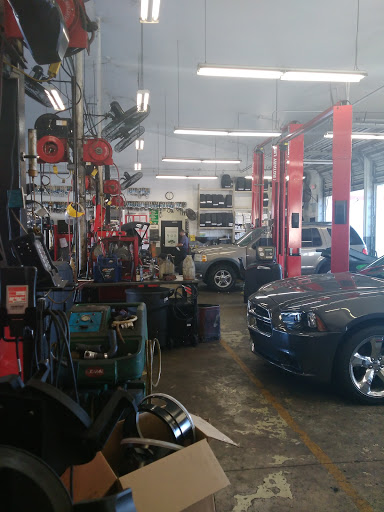 Tire Shop «Tires Plus», reviews and photos, 5710 NW 183rd St, Hialeah, FL 33015, USA