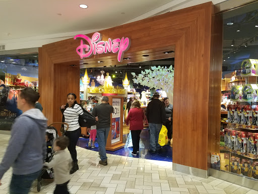 Toy Store «Disney Store», reviews and photos, 1961 Chain Bridge Rd, McLean, VA 22102, USA