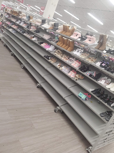 Shopping Mall «Brandywine Commons II», reviews and photos, 1300 Rocky Run Pkwy, Wilmington, DE 19803, USA